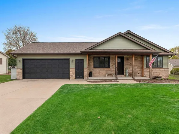 W2281 Blarney Ct, Freedom, WI 54913