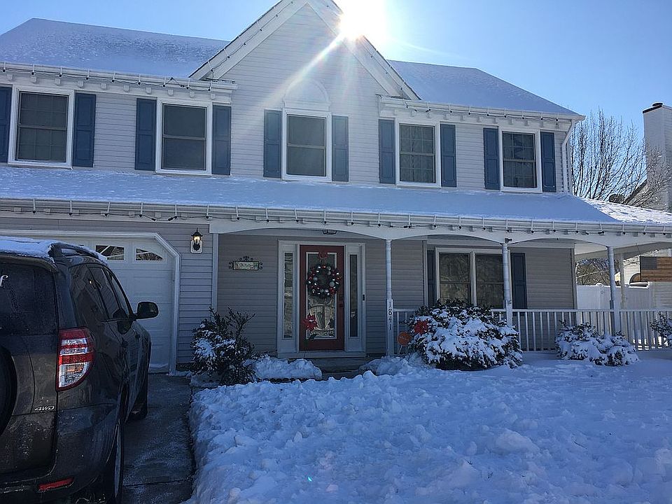 1st image of 1841 Chestwood Dr