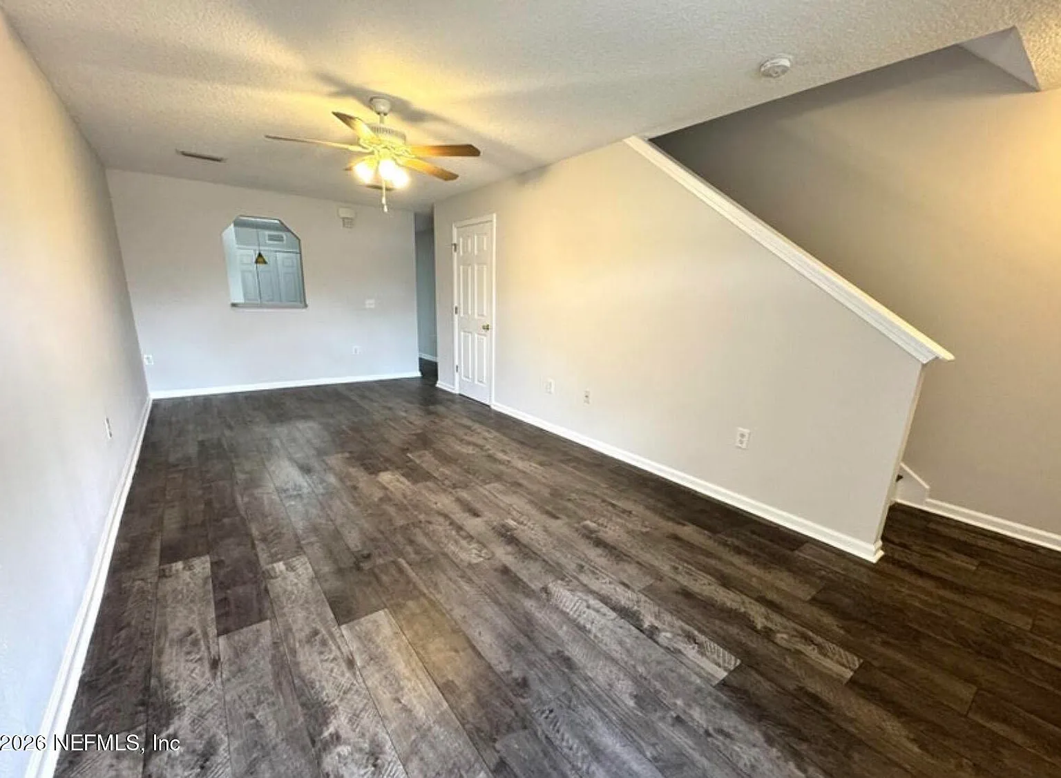 2 bed, 2.5 bath, 1334 sqft, $1,495 — Photo 3