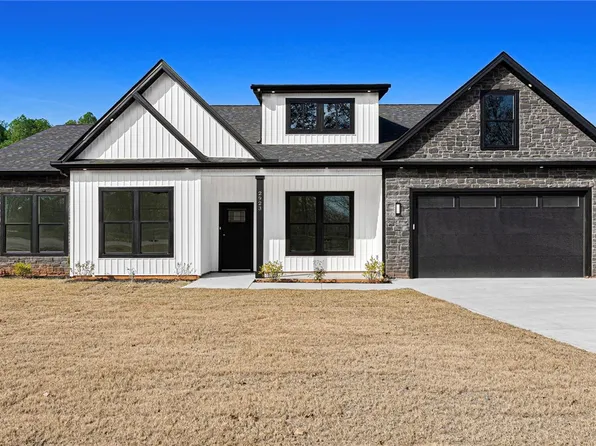 2923 Old Greenville Hwy, Central, SC 29630