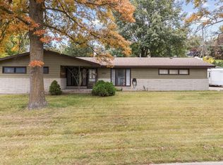 2006 Pleasantview Ln, Bellevue, NE 68005