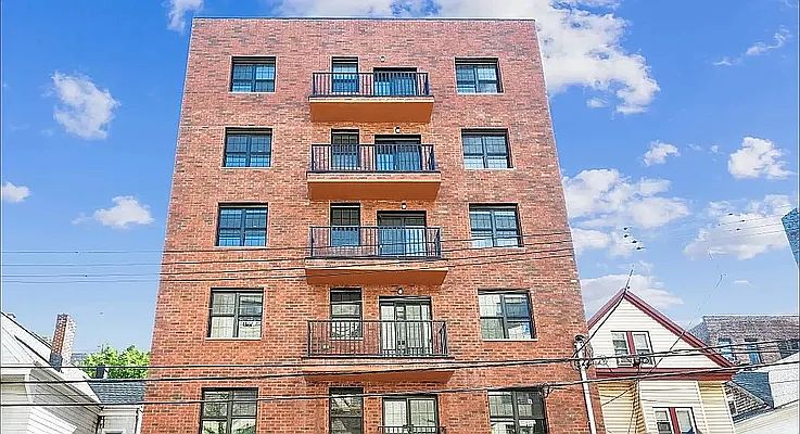 1st image of 2692 Creston Ave #5B