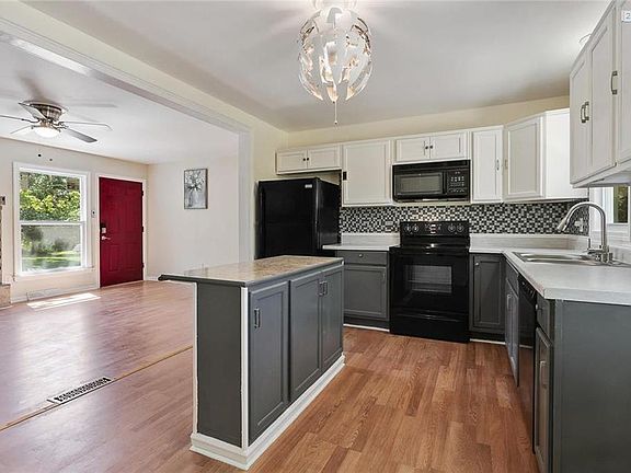 4th image of 8754 Kessler Ln