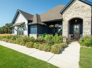 100 Oaks Springs Ln, Weatherford, TX 76087