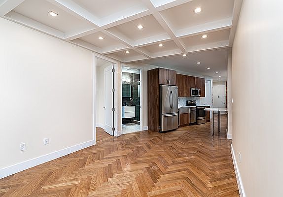2nd image of 941 Washington Ave #703