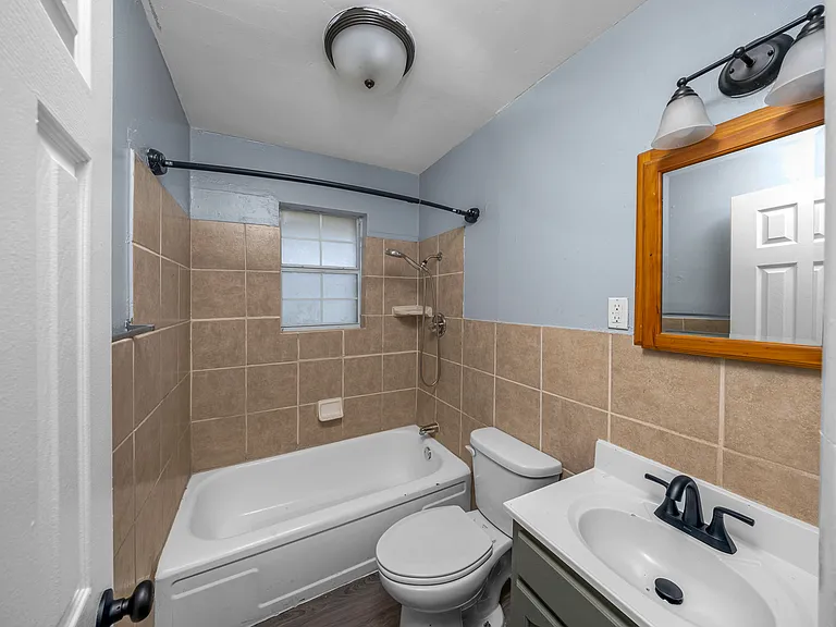 408 NW Woodridge Dr — Photo 15