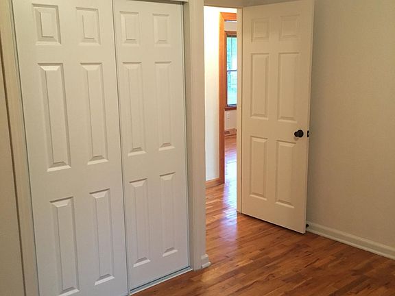 4th image of 2228 NW Polk St