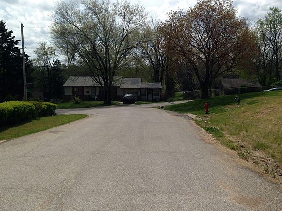 4th image of 2726 N 37th St