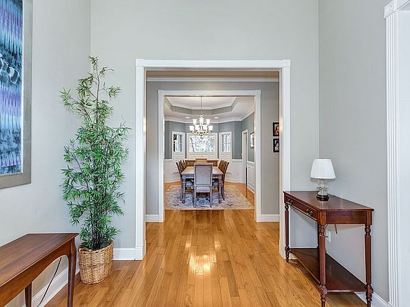 3rd image of 2419 Woodhurst Dr SE