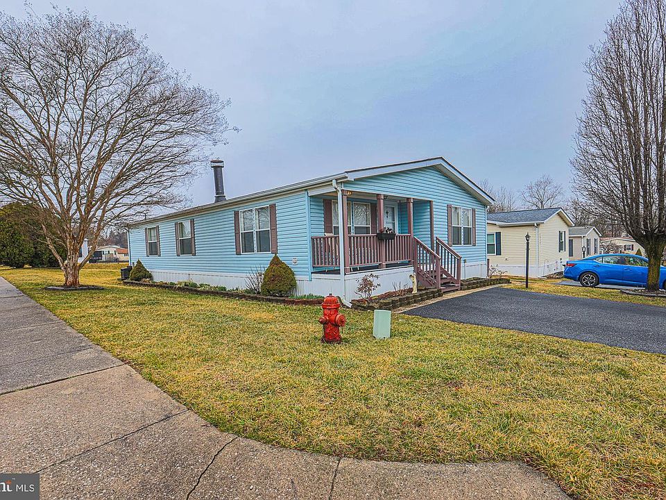 1st image of 1315 Sleepy Hollow Ln