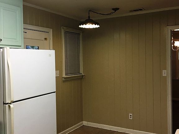 4th image of 505 Brookdale Dr