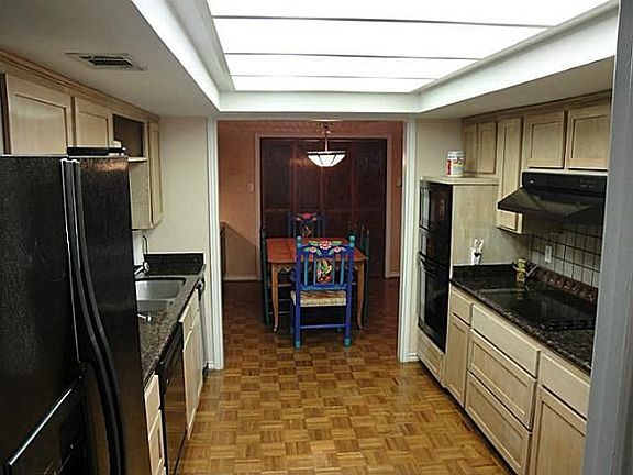 4th image of 10644 Pagewood Dr