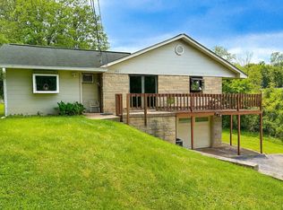302 S Edgewood Dr, Ellettsville, IN 47429