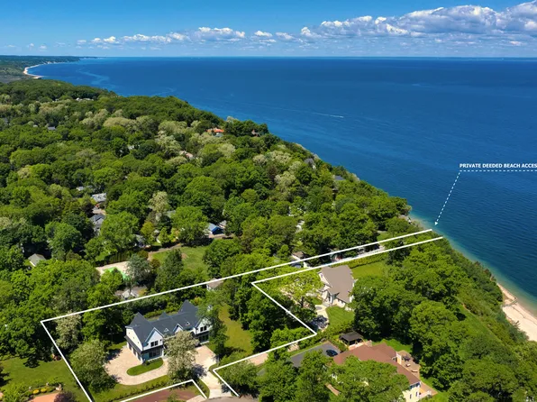 110 Crescent Ct, Wading River, NY 11792