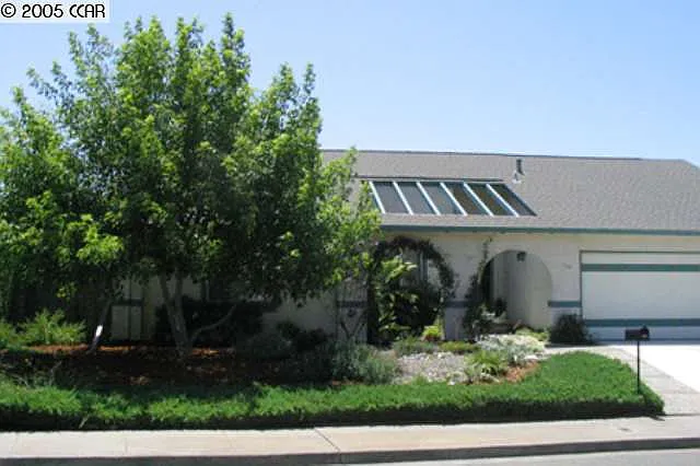 1220 Monte Vista Ct photo 1