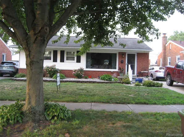 22039 Haskell St, Taylor, MI 48180