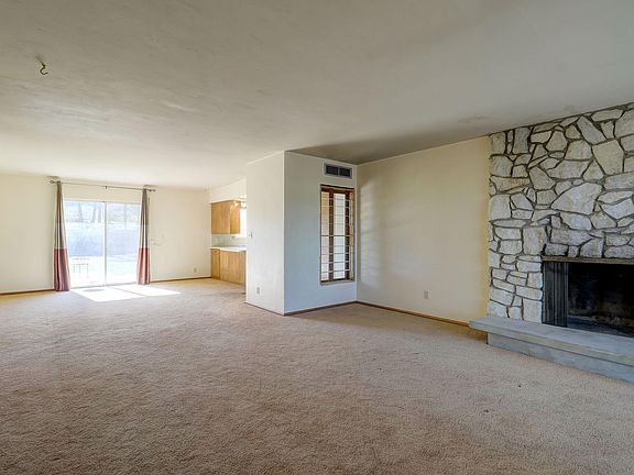 5th image of 5925 E Wilshire Dr