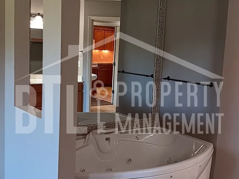 250 Lakewood Dr #6203 — Photo 17