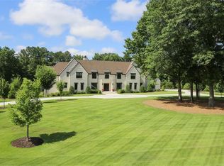 515 Lost River Bnd, Milton, GA 30004