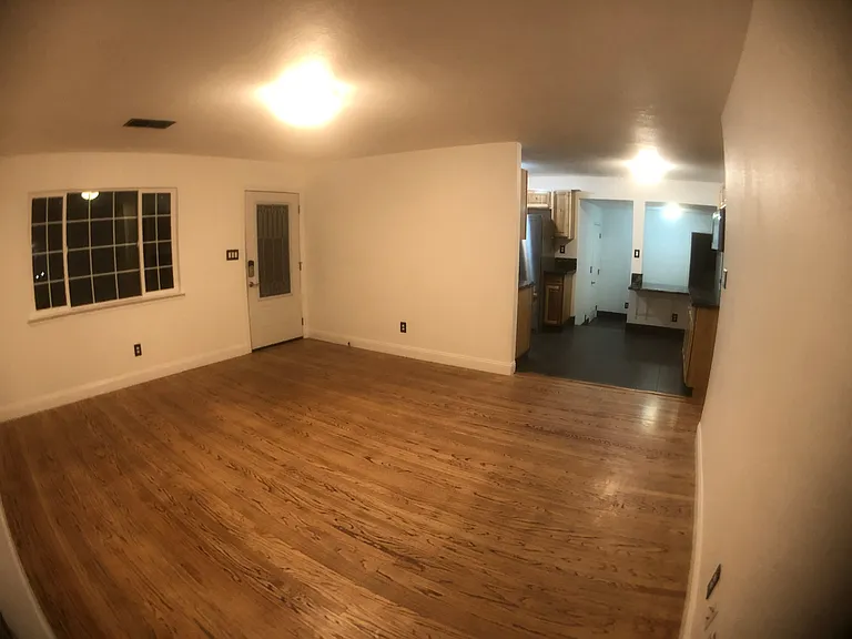 1405 Cypress Ln — Photo 9
