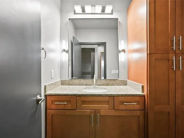 620 Glen Iris Dr NE #501 — Photo 10