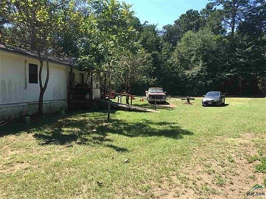 3rd image of 14172 Yarbrough Ln