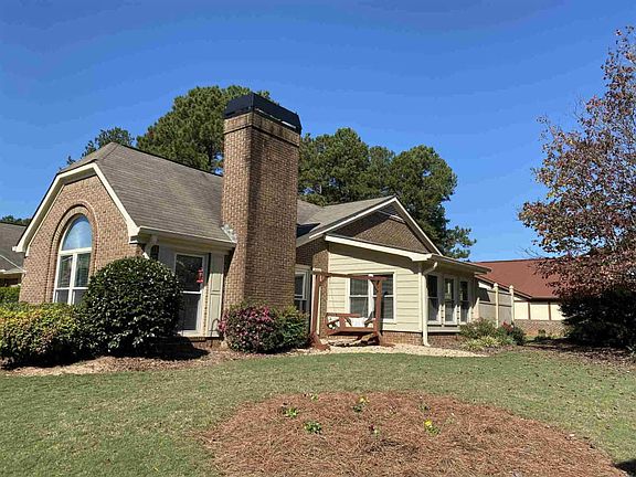 3rd image of 290 Jeff Davis Pl