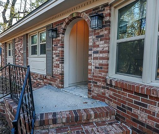 4th image of 181 Old Lake Road