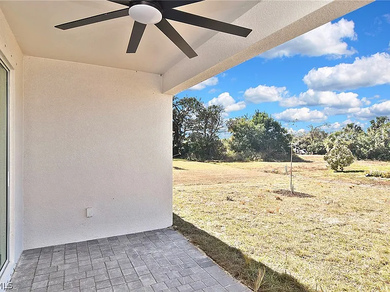 1906 NW 28th Ave — Photo 41