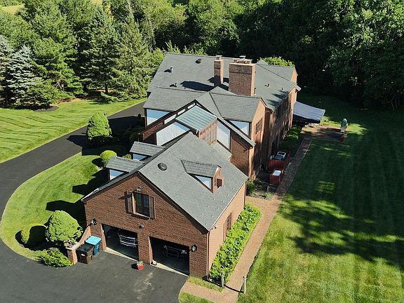 4th image of 2415 Chester Springs Rd