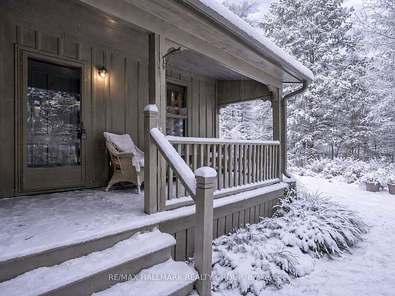 3rd image of 30 Ballycanoe Rd