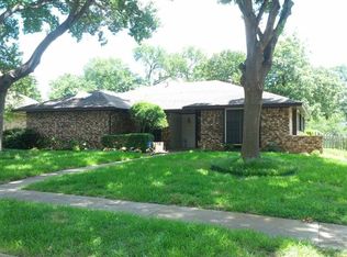 950 Shell Ln, Lancaster, TX 75146