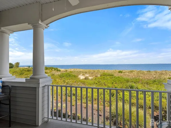 44 Golden Eye Ln, Port Monmouth, NJ 07758