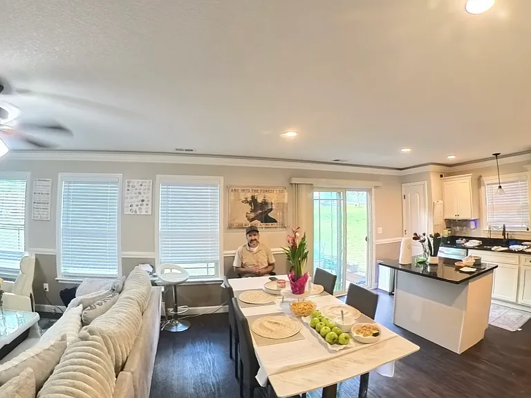 Rosalyn Dew Dr — Photo 11