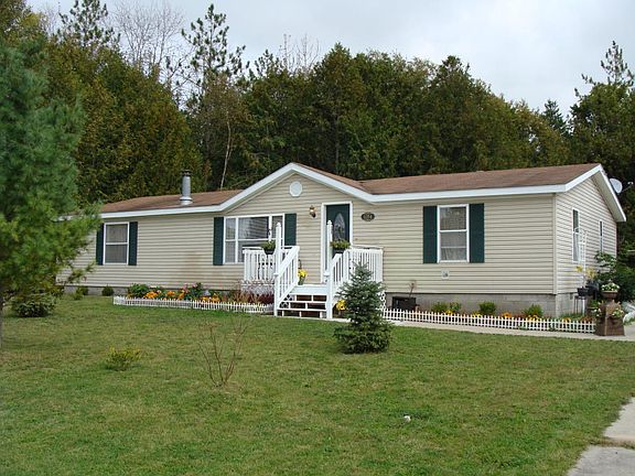 3rd image of 1284 Sheridan Dr