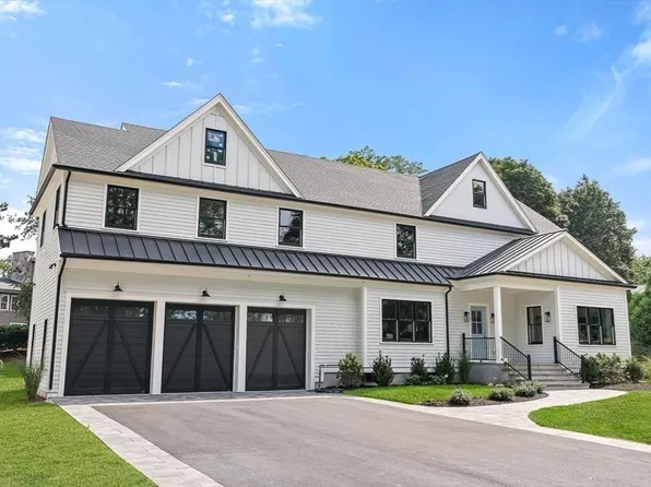 7 Hutchinson Rd, Winchester, MA 01890