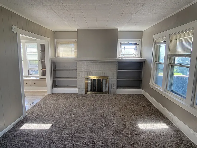 8502 Grand Division Ave #UP — Photo 5