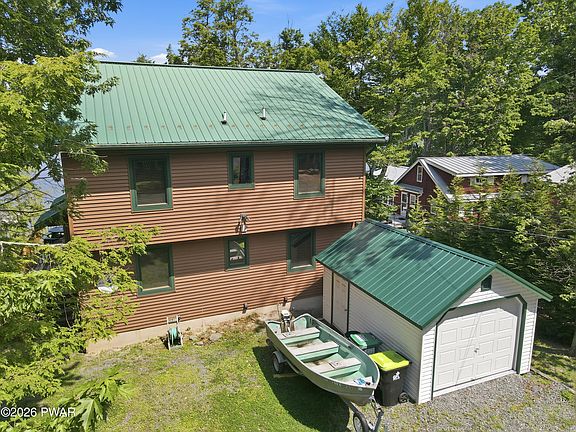 2nd image of 262 Laurel Ln