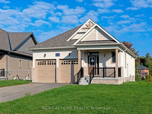 240 Wilcox Dr, Clearview, ON L0M 1S0