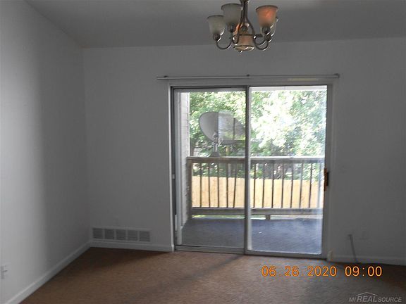 5th image of 23 Rosebud Ln #28