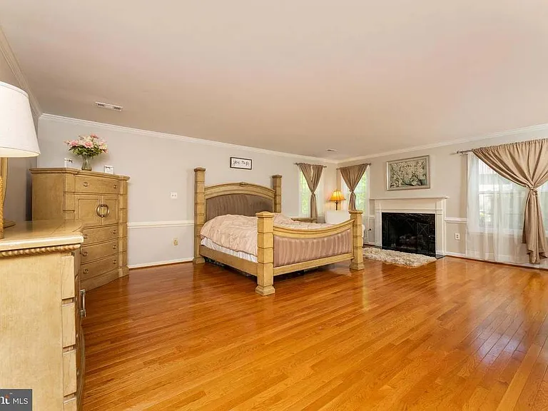 12760 Quarterhorse Ln — Photo 2