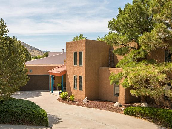 2nd image of 3905 Calle Castano NE