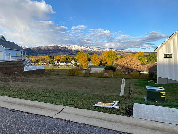 5th image of 5 Black Mountain Dr