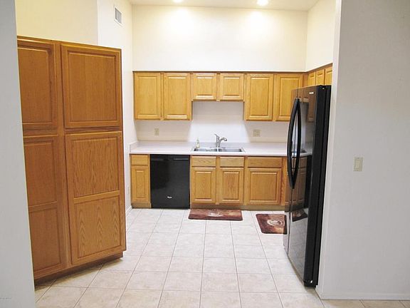 5th image of 148 E Bowers Ct