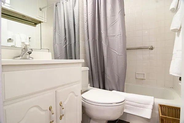 Rented by WAM Partners - William Moses Co. | media 59