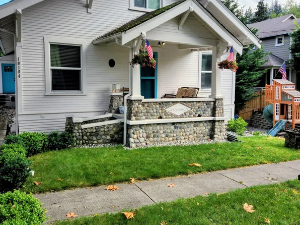 10104 NE 189th St #A, Bothell, WA 98011