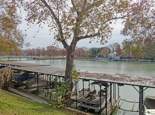 551 Terminal Loop Rd UNIT E3, McQueeney, TX 78123