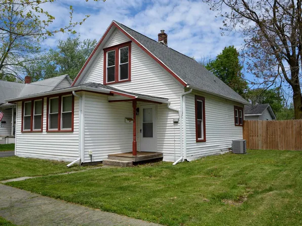736 W Jefferson St, Macomb, IL 61455
