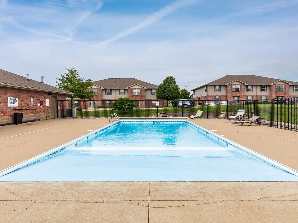 Harvest View Apartments 1780 Putnam Ave Normal IL Zillow