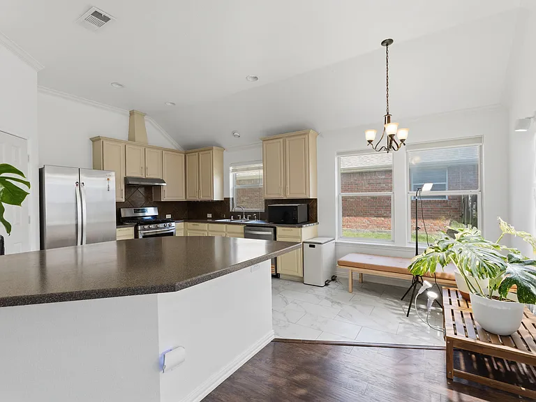 4507 Fox River Trl — Photo 9